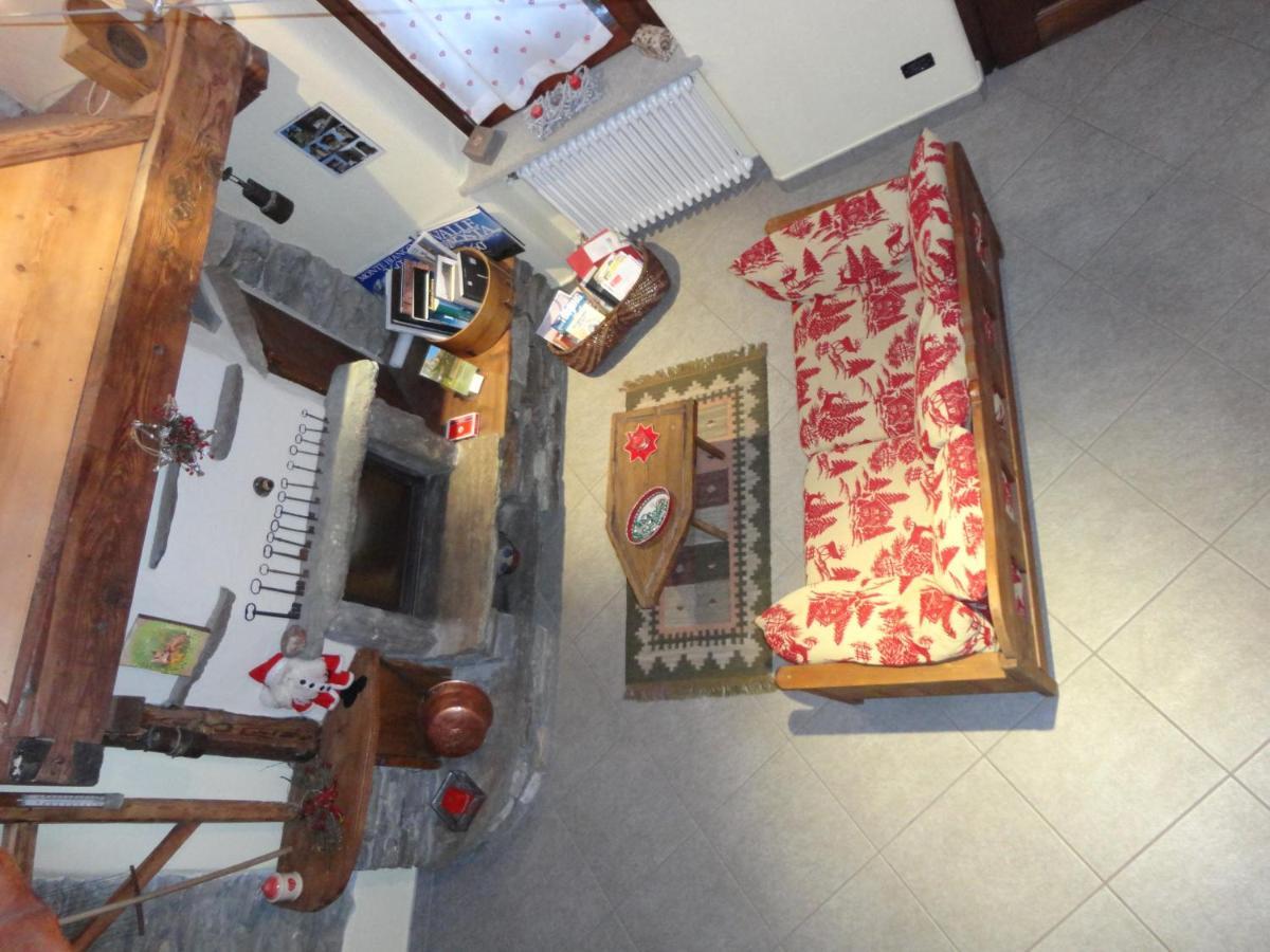 Les Chevreuils Apartment อาร์วิแอร์ ภายนอก รูปภาพ